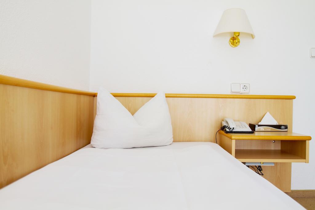 Heidekrug Hotel Oberursel Szoba fotó